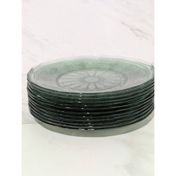 Arcoroc France Green Depression (12) Glass Grapevine Salad Plates 8" Diameter - Picture 1 of 7